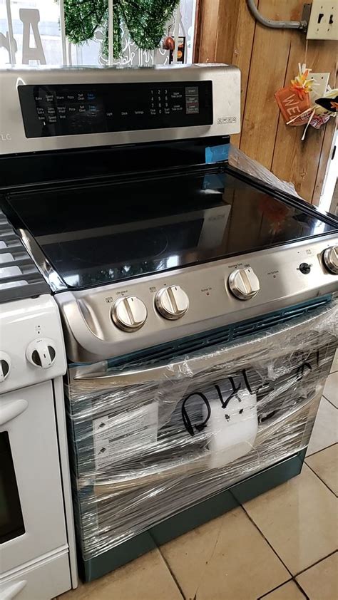 scratch and dent electric stove